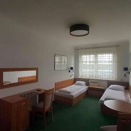 I Restauracja 13 Smakow Hotel *
