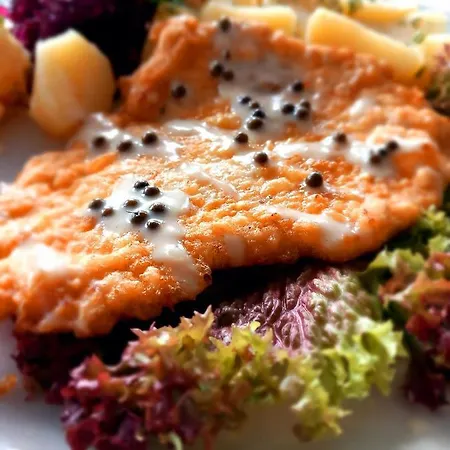 Hotel I Restauracja 13 Smakow *