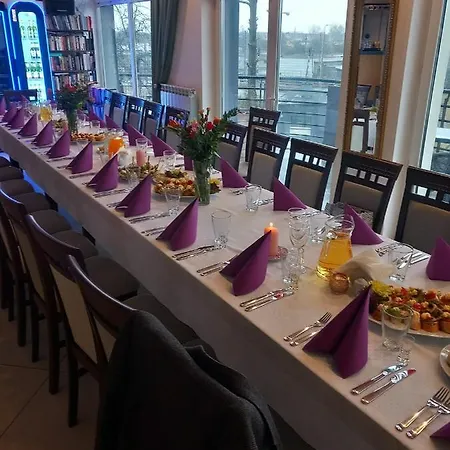 I Restauracja 13 Smakow