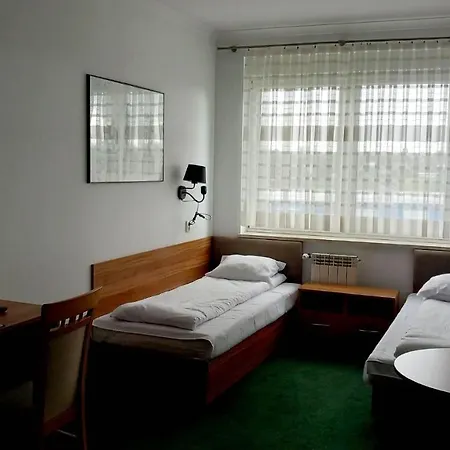 I Restauracja 13 Smakow Hotel *