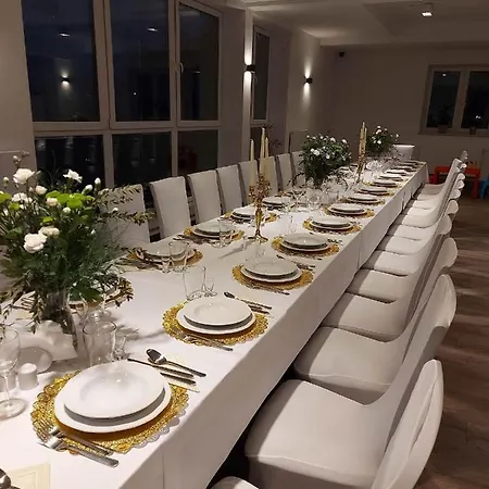 I Restauracja 13 Smakow