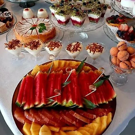 I Restauracja 13 Smakow Отель *