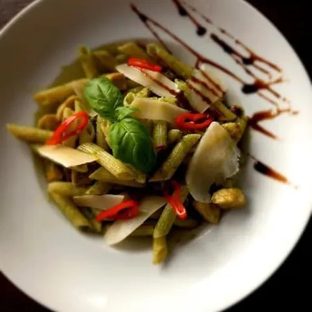 I Restauracja 13 Smakow * Ченстохова