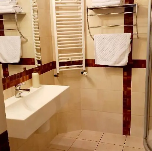 I Restauracja 13 Smakow *