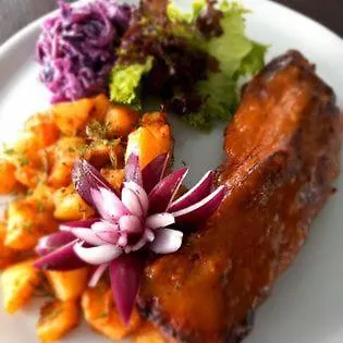 I Restauracja 13 Smakow 호텔