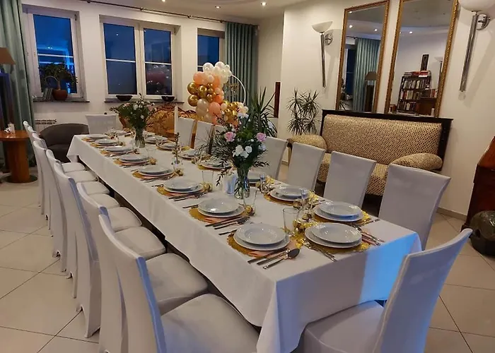 I Restauracja 13 Smakow *